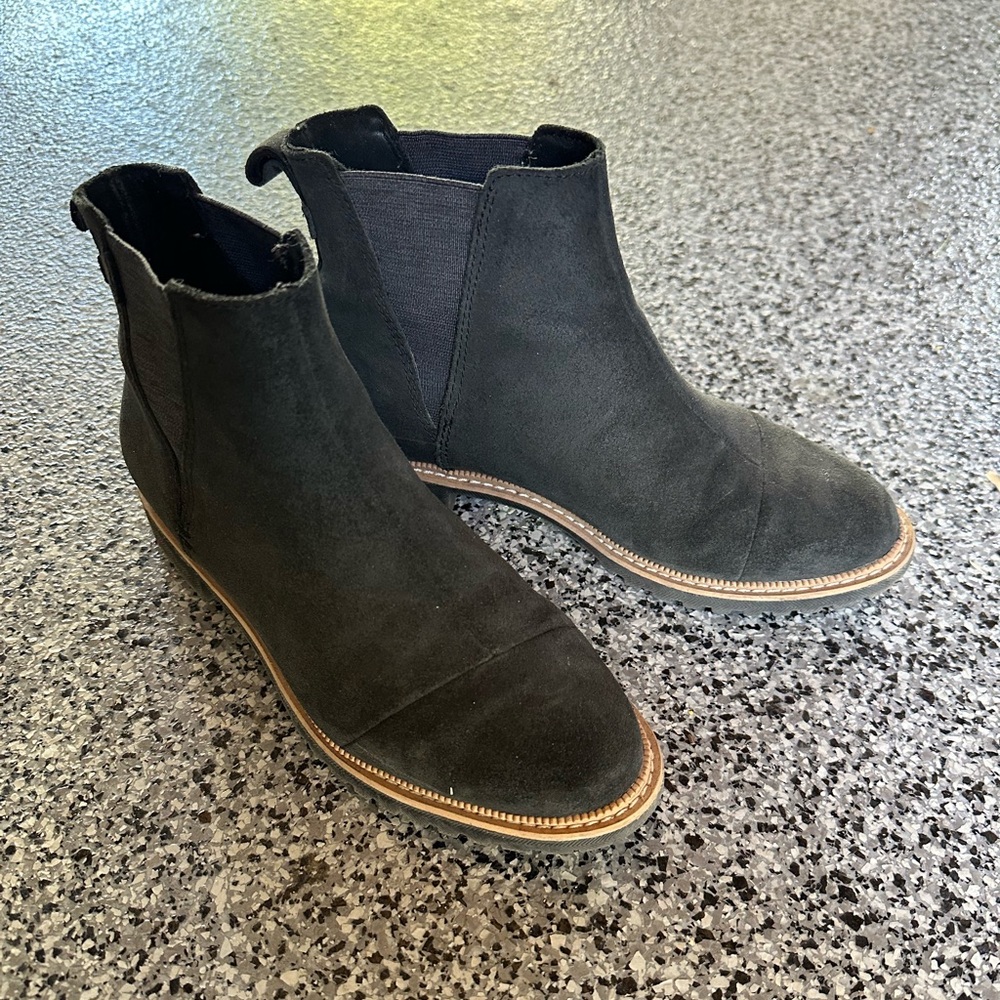 TOMS Charcoal Casual Slip-Ons